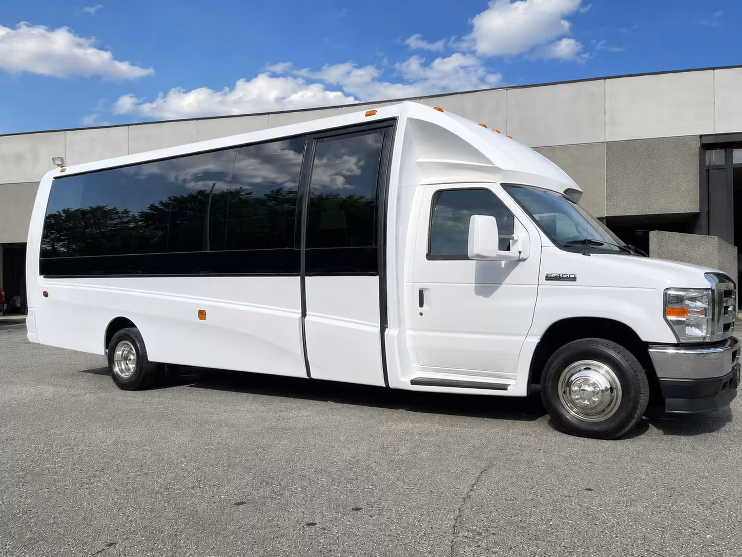 15 passenger minibus