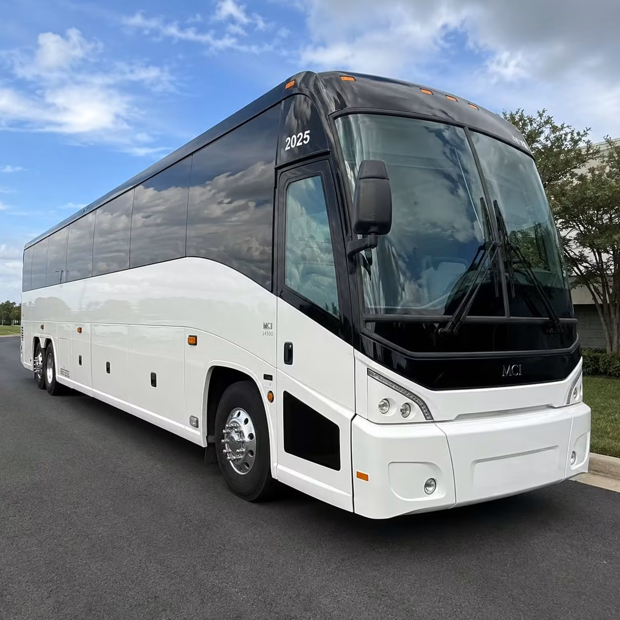 charter buses for minnesota wild and timberwolves games at xcel energy center and target center
