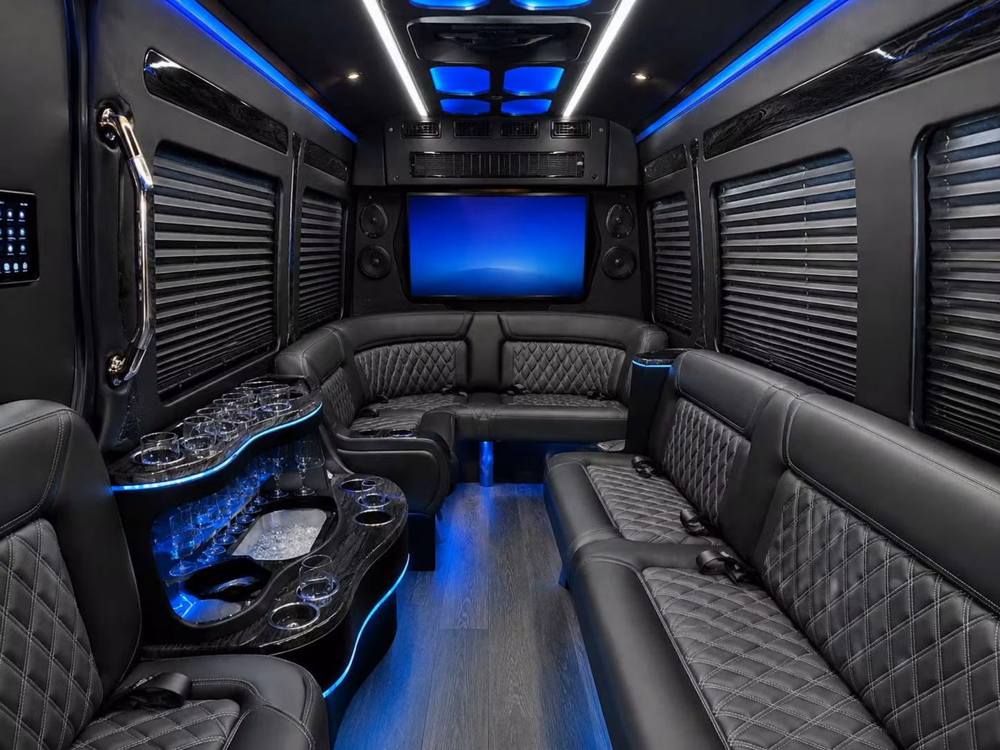 charterbusrentalwoodburymn com helps you coordinate rehearsal dinner transportation around woodbury