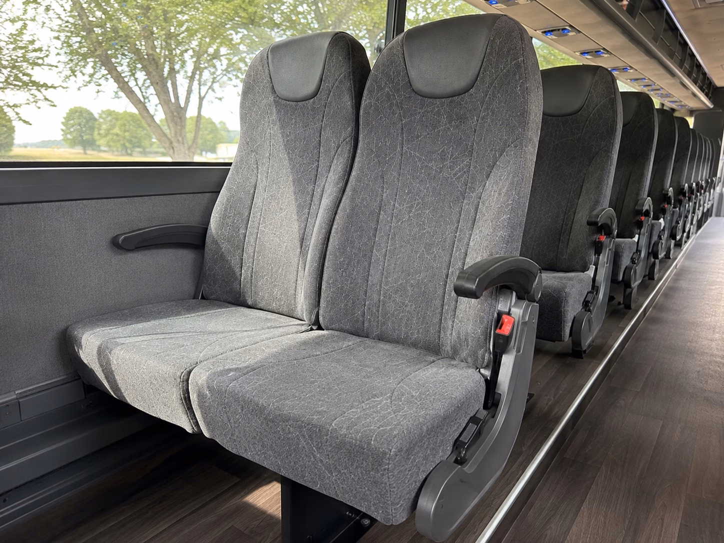 charterbusrentalwoodburymn com makes it easy to arrange bachelorette party transportation in woodbury