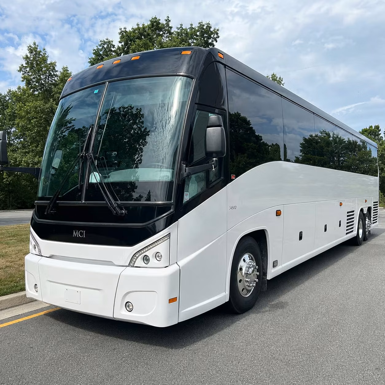 holiday services easter and christmas shuttle bus rentals in woodbury
