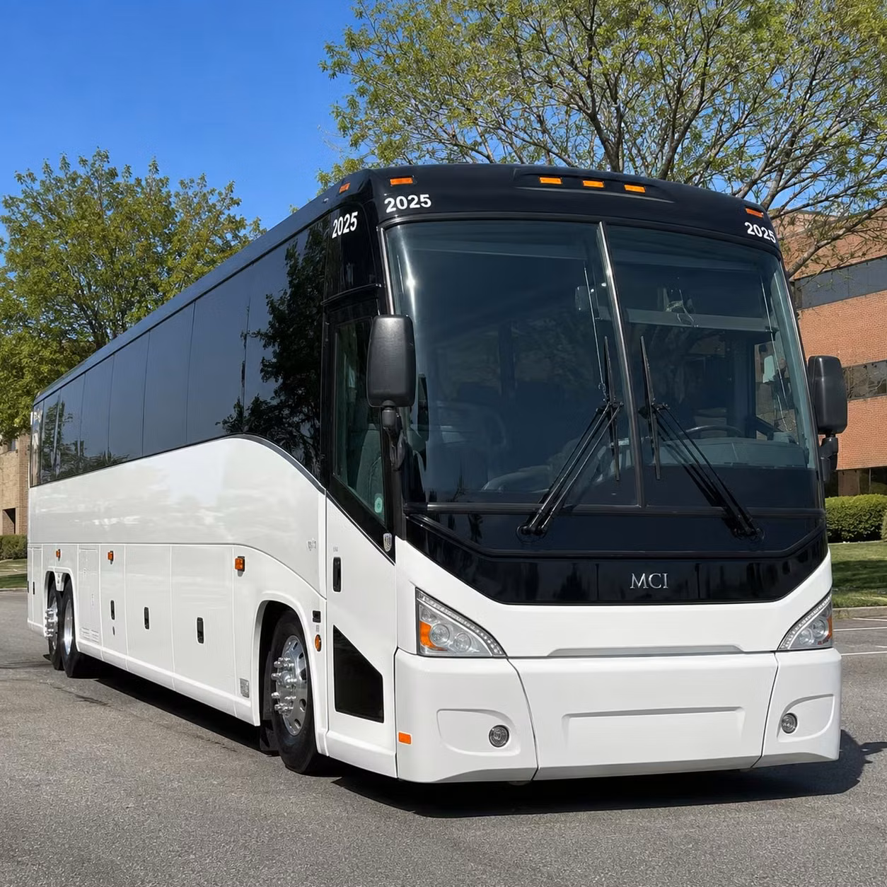 woodbury employee shuttle services that keep your team moving